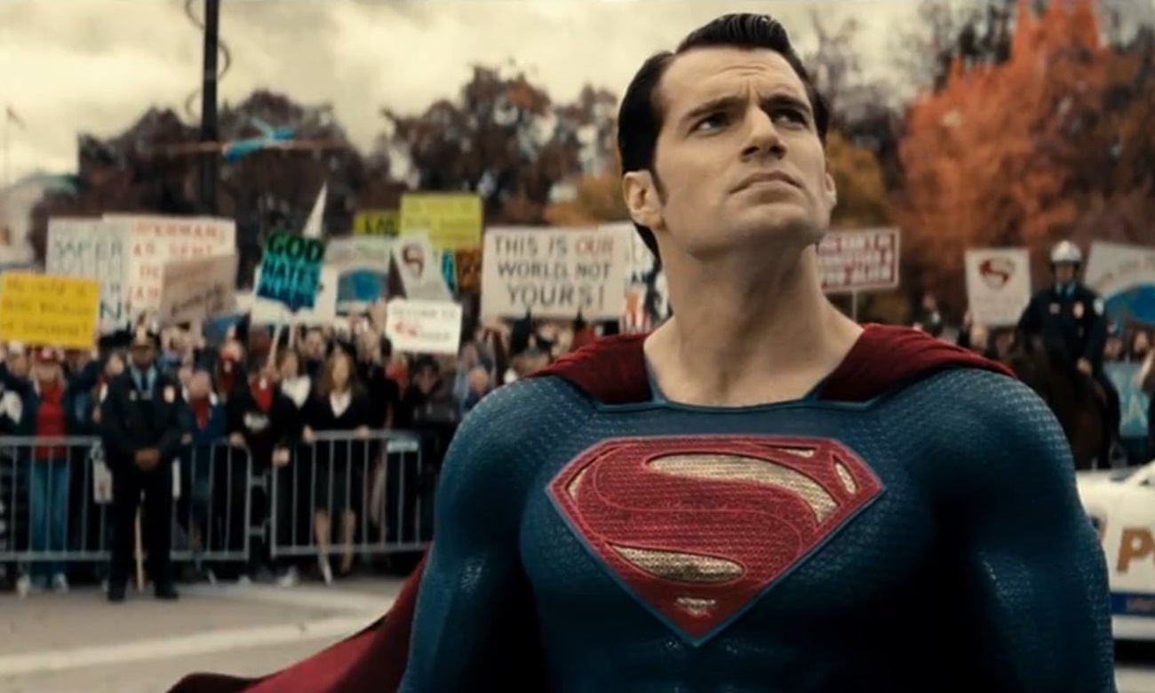 DCnautas - Esse por enquanto é o elenco oficial do filme #TheFlash, e vale  lembrar que rumores indicam que Henry Cavill retorna ao filme como Superman,  além também de Gal Gadot como
